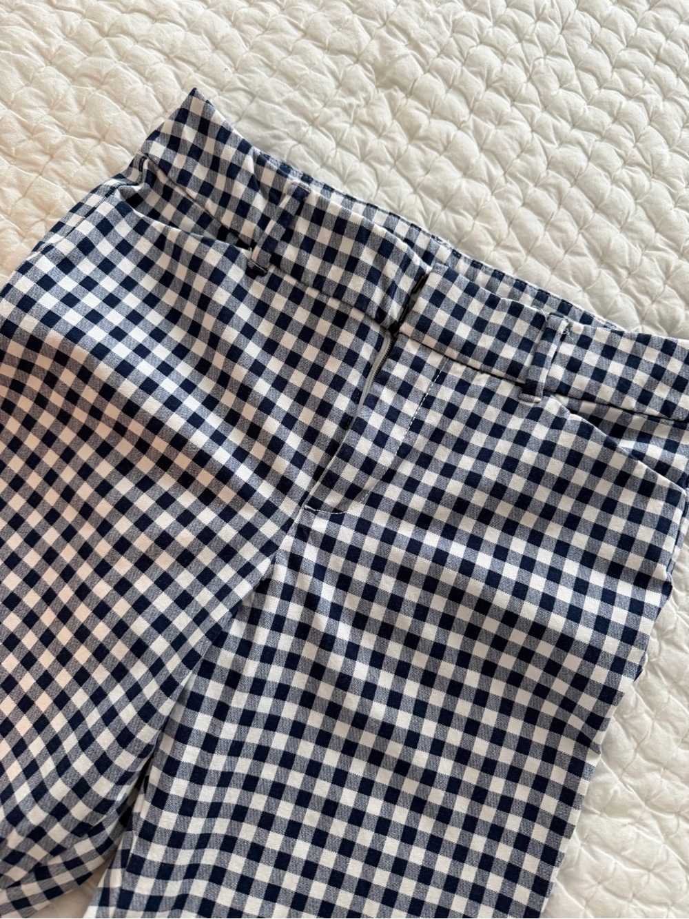 OLD NAVY - Navy and White Gingham Women’s cropped pants